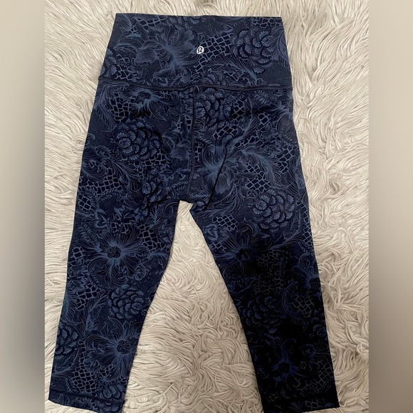 Wunder Under High Rise Legging - Picture 3 of 6